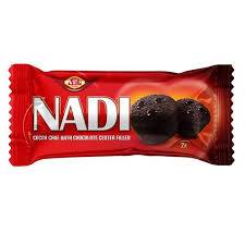 نادی کیک دوقلوی شکلاتی